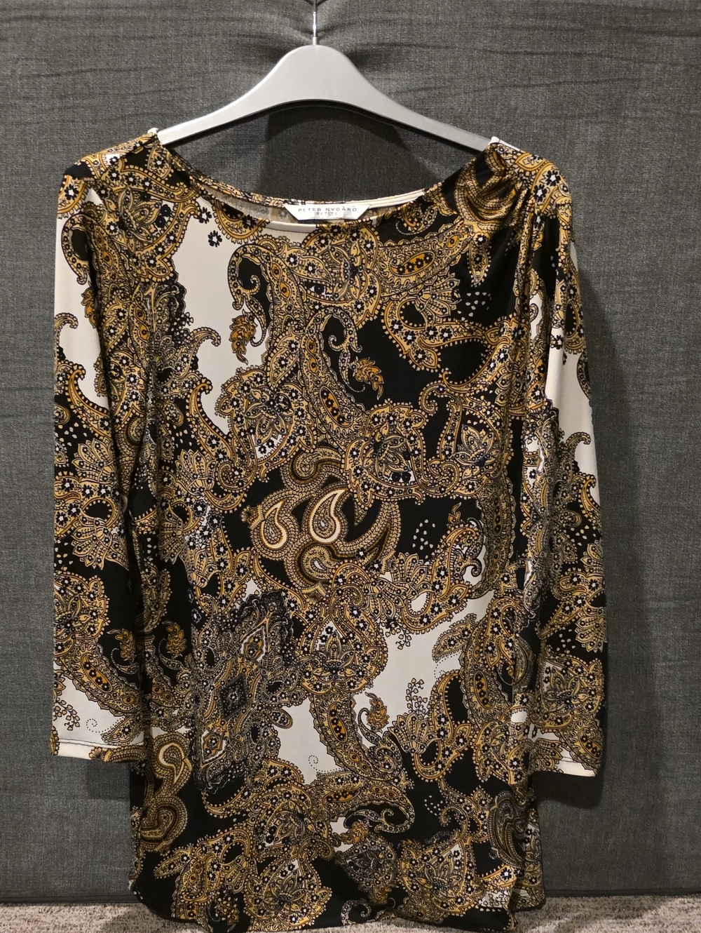 Peter Nygard Petite Black, White & Gold Paisley Boatneck Top Size L PTP 21 In.
